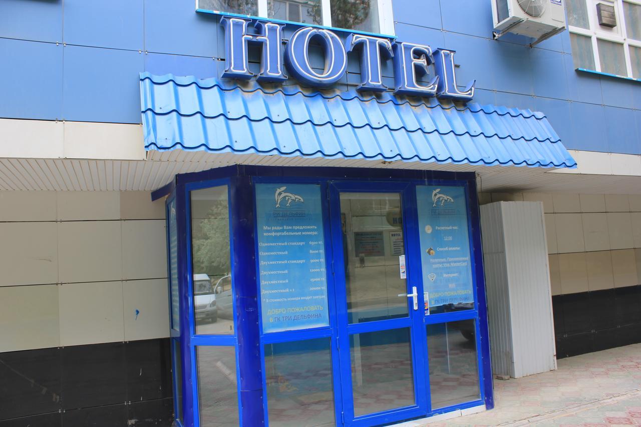 Three Dolphins Hotel Актау Екстериор снимка